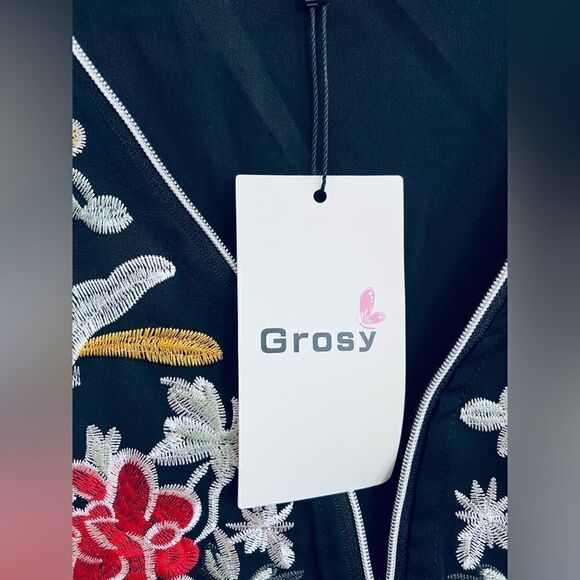 Grosy Loose Fit Floral Embroidered Boho top NWT color black size L V Neck zipper - Picture 7 of 10